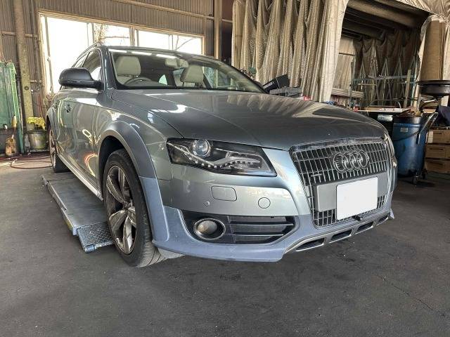 【静岡県藤枝市】アウディ、A4の中古車を車買取しました。